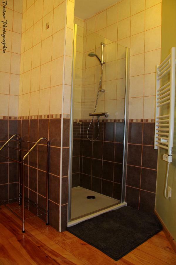 La Pierre Trouee Chambre D'Hotes Châteauneuf-de-Randon Dış mekan fotoğraf