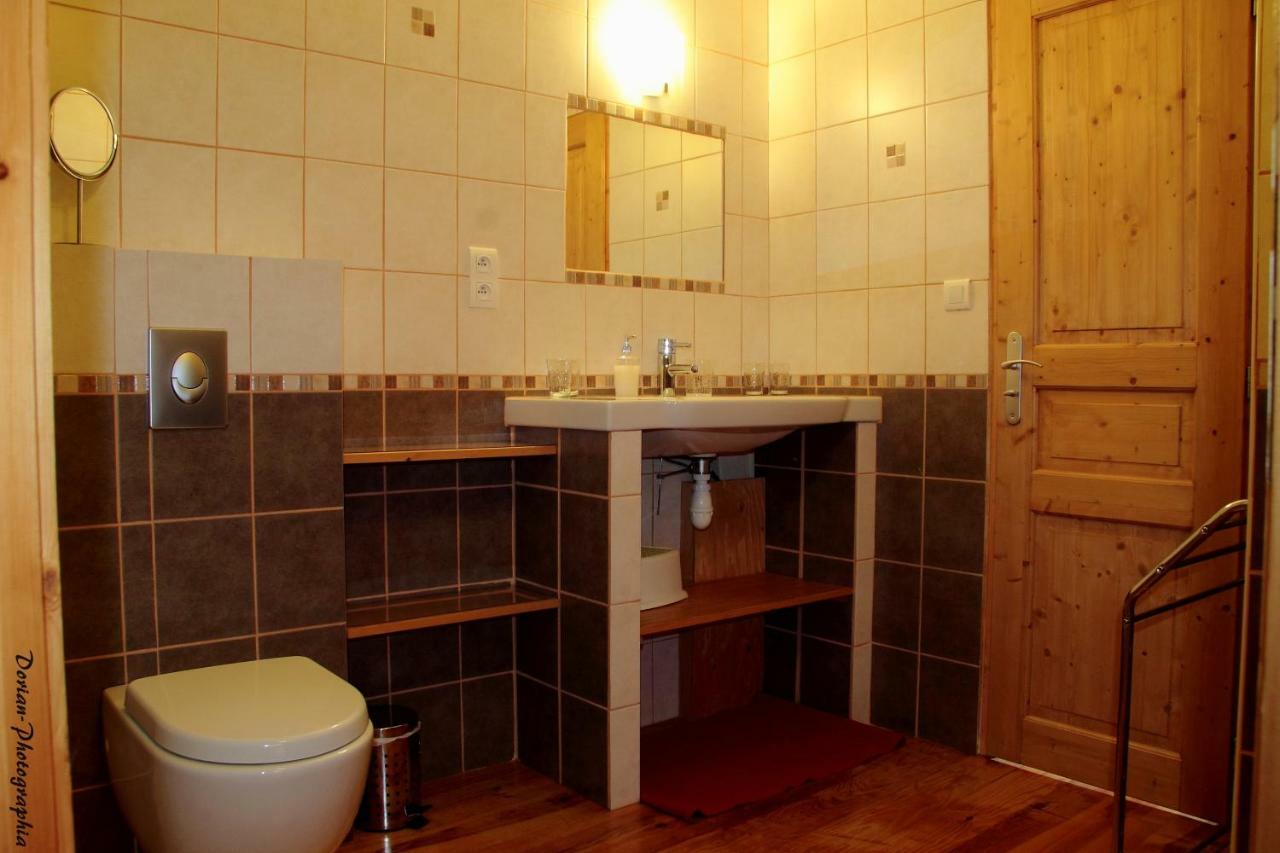 La Pierre Trouee Chambre D'Hotes Châteauneuf-de-Randon Dış mekan fotoğraf